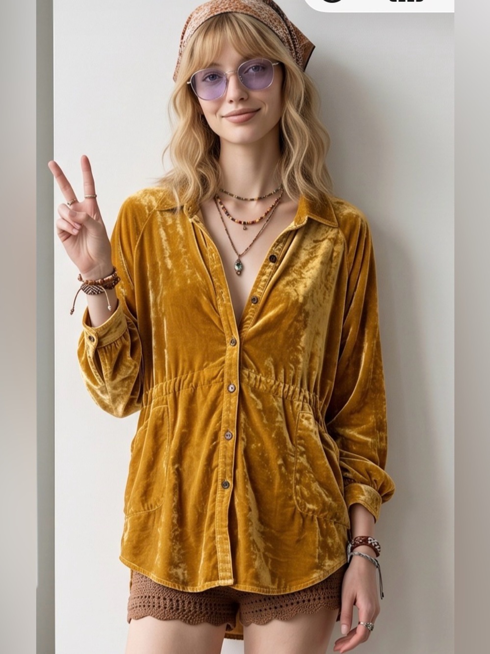 WISHLIST Gold Crushed Velvet Long sleeve Button Up collared Tunic length Shirt L